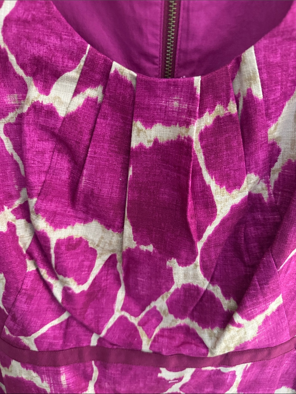 NWOT LOFT Magenta and Cream Printed Sleeveless Sheath Dress - Picture 2 of 7
